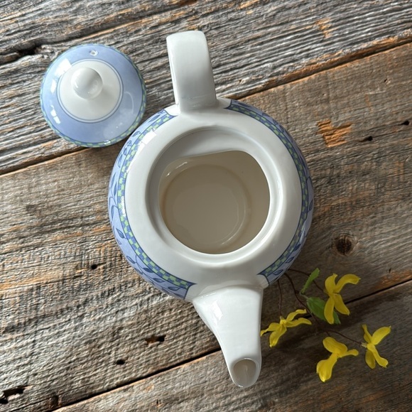 Royal Doulton Expressions Rivoli Tea Pot Fine China - Picture 11 of 11